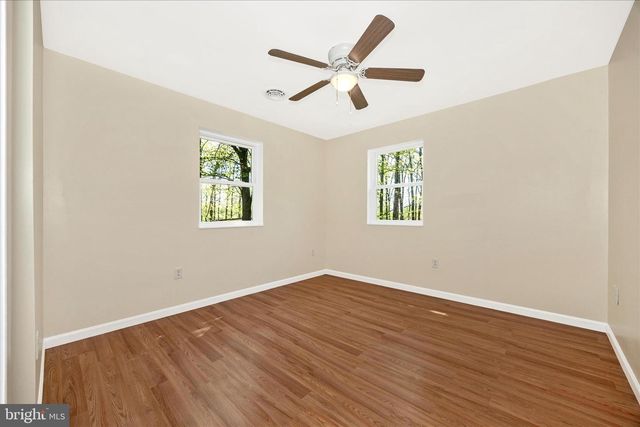 6518 WOODVILLE RD, Mount Airy, MD 21771