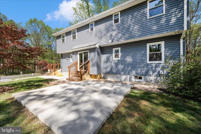 6518 WOODVILLE RD, Mount Airy, MD 21771