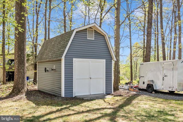 6518 WOODVILLE RD, Mount Airy, MD 21771