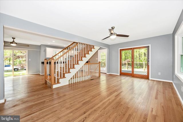 6518 WOODVILLE RD, Mount Airy, MD 21771