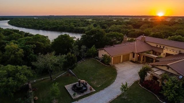 362 S Ridgeoak Court, Weatherford, TX 76087