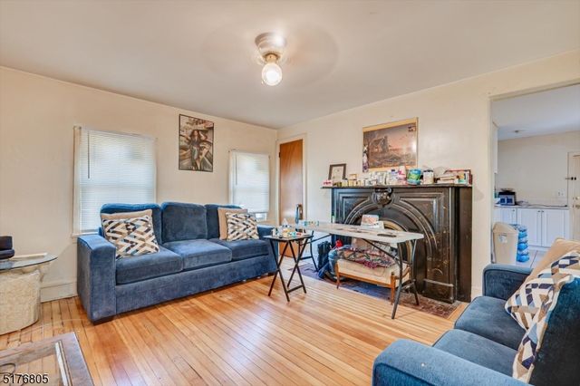 3 E High St, Bound Brook Boro, NJ 08805