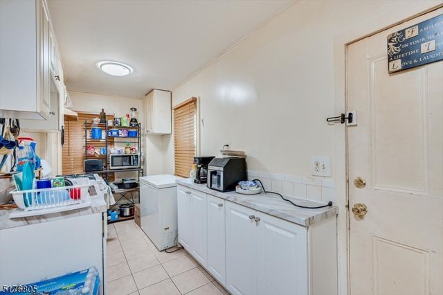 3 E High St, Bound Brook Boro, NJ 08805