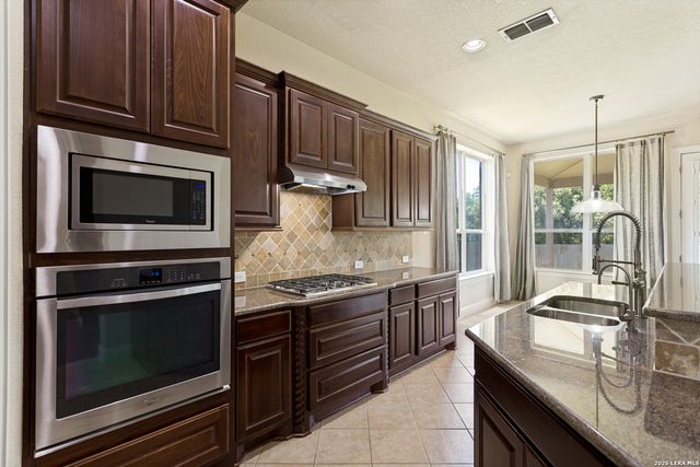 8263 Mystic Chase, Boerne, TX 78015