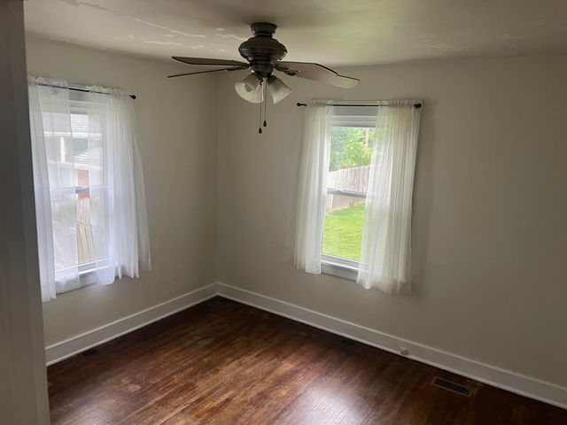 2146 N Franklin Avenue, Springfield, MO 65803