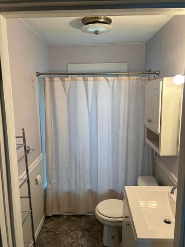 2146 N Franklin Avenue, Springfield, MO 65803