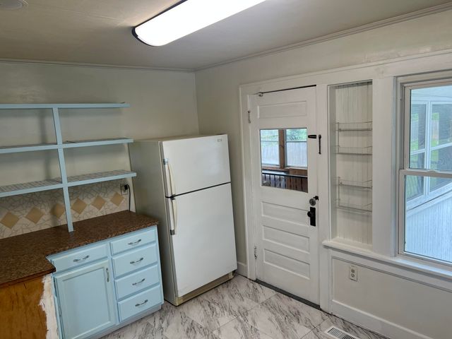 2146 N Franklin Avenue, Springfield, MO 65803