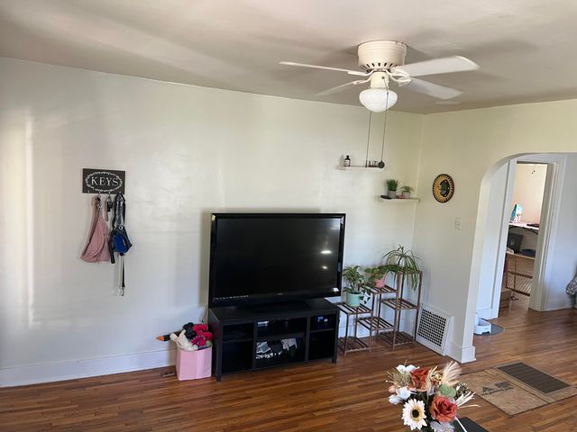 2146 N Franklin Avenue, Springfield, MO 65803