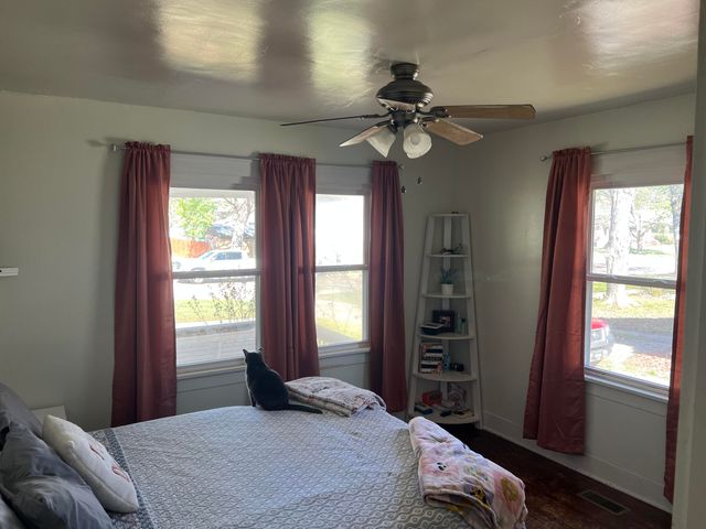 2146 N Franklin Avenue, Springfield, MO 65803