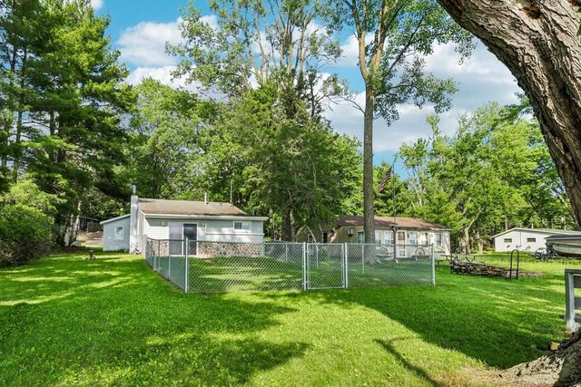 N2709 Lakeshore Drive, Montello, WI 53949