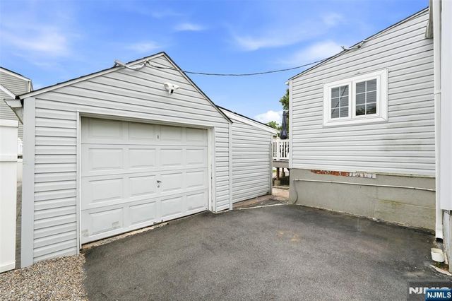 202 Lenox, Paterson, NJ 07502