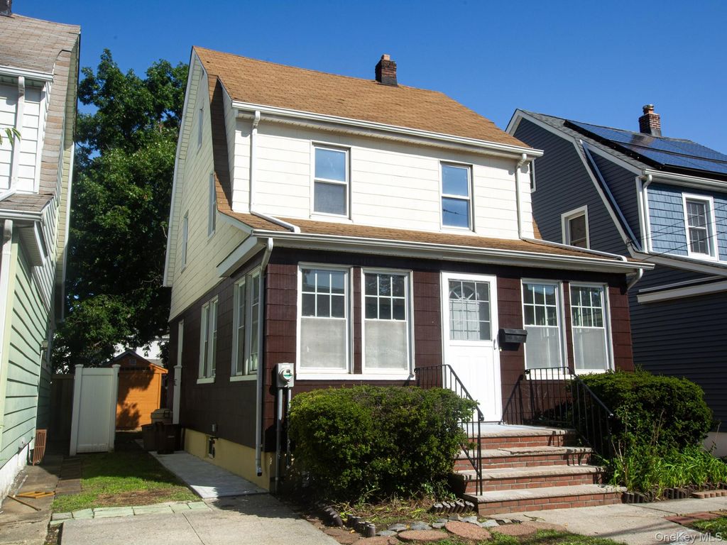 248-15 88th Drive, Bellerose, NY 11426 — exterior