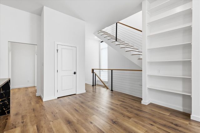 453 W Morphy Street, Fort Worth, TX 76104