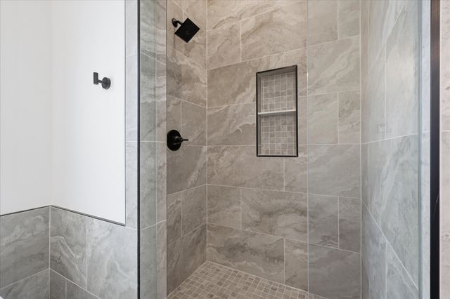 453 W Morphy Street, Fort Worth, TX 76104
