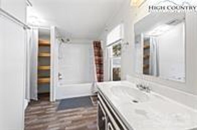 111 Oxford Lane 1, Blowing Rock, NC 28605