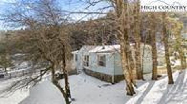 111 Oxford Lane 1, Blowing Rock, NC 28605