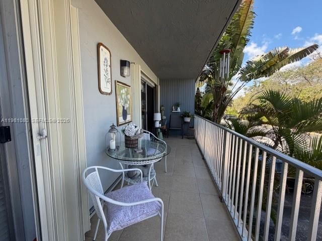 7403 SW 82nd St 212N, Miami, FL 33143