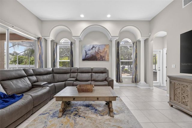 111 FALLING WATER DRIVE, Brandon, FL 33511