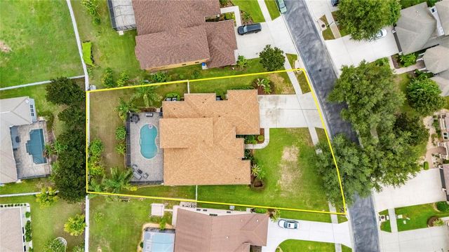 111 FALLING WATER DRIVE, Brandon, FL 33511