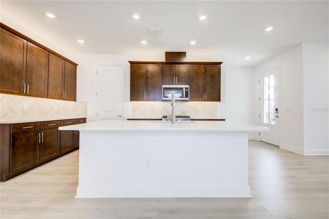 9131 WALCOTT LANE, Lakewood Ranch, FL 34240