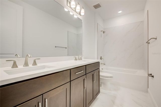 9131 WALCOTT LANE, Lakewood Ranch, FL 34240