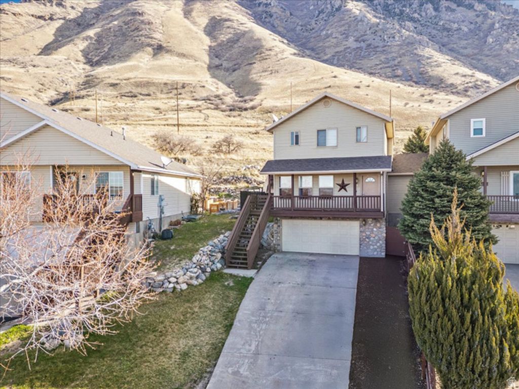 1404 N SPRING MOUNTAIN RD, Springville, UT 84663