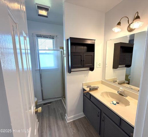 203 E Grubb Street, Hertford, NC 27944