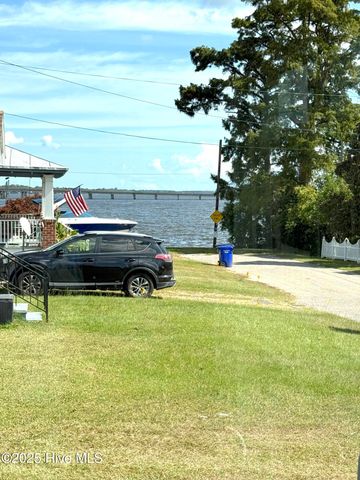 203 E Grubb Street, Hertford, NC 27944