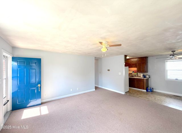 203 E Grubb Street, Hertford, NC 27944