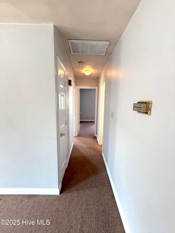 203 E Grubb Street, Hertford, NC 27944