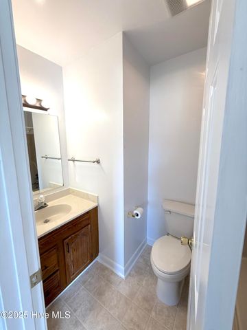 203 E Grubb Street, Hertford, NC 27944