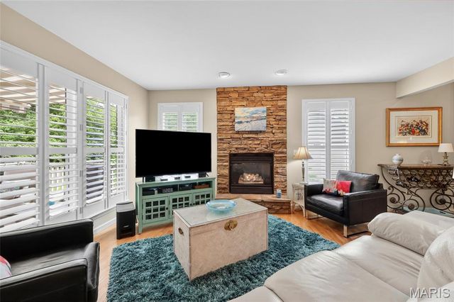 806 Conch Terrace, Lake St Louis, MO 63367