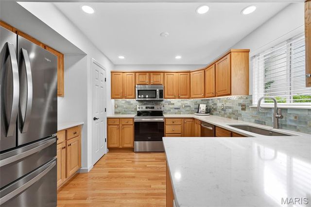 806 Conch Terrace, Lake St Louis, MO 63367