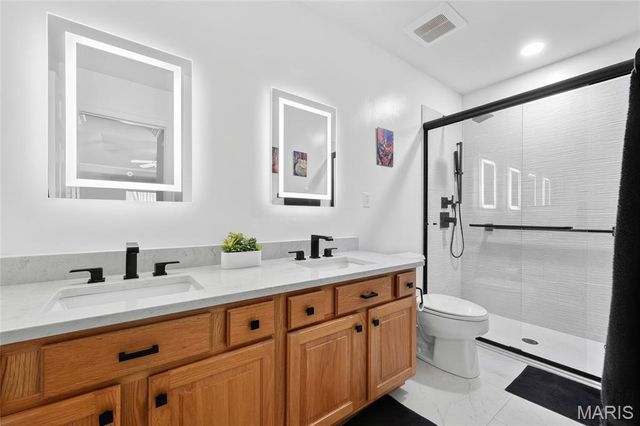 806 Conch Terrace, Lake St Louis, MO 63367
