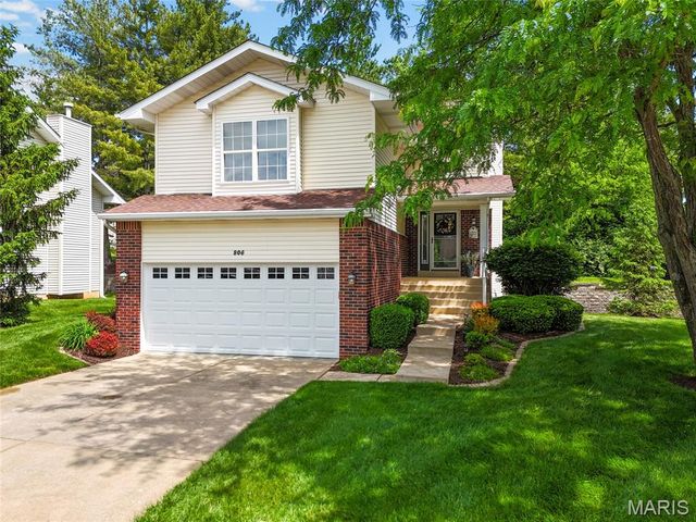806 Conch Terrace, Lake St Louis, MO 63367