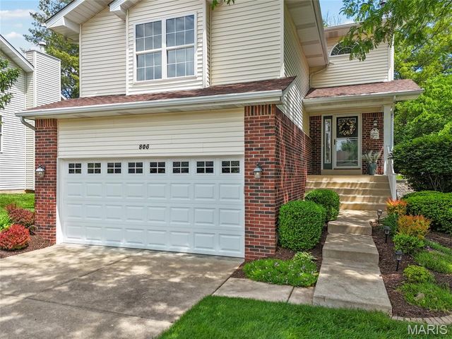 806 Conch Terrace, Lake St Louis, MO 63367