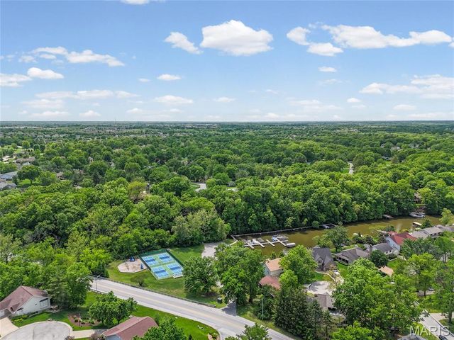 806 Conch Terrace, Lake St Louis, MO 63367