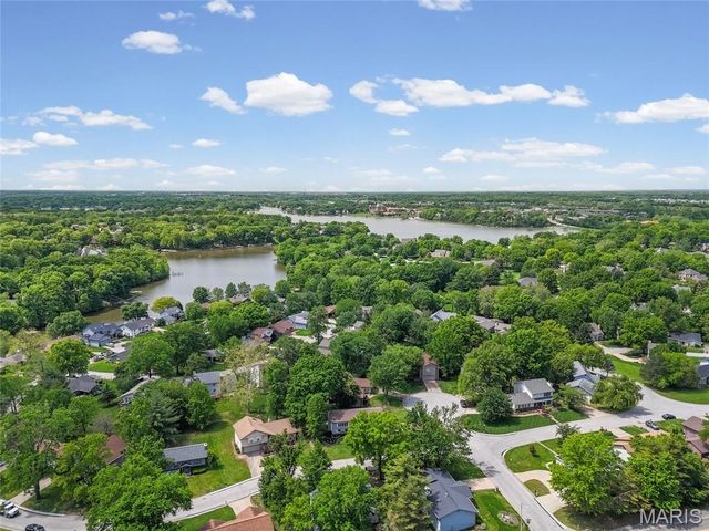 806 Conch Terrace, Lake St Louis, MO 63367