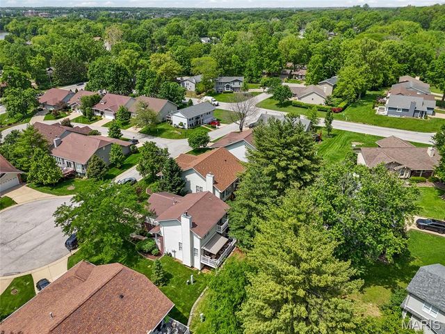 806 Conch Terrace, Lake St Louis, MO 63367