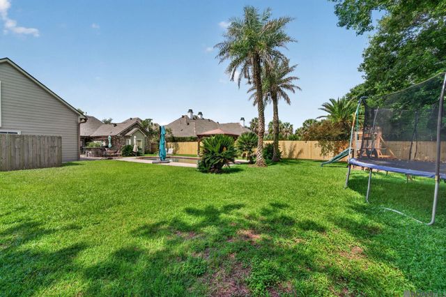 36194 Bluff Oaks Ave, Prairieville, LA 70769