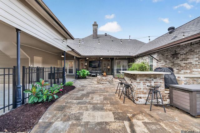 36194 Bluff Oaks Ave, Prairieville, LA 70769
