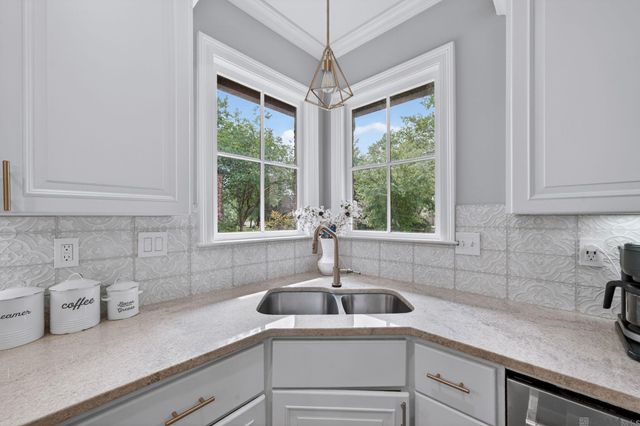 36194 Bluff Oaks Ave, Prairieville, LA 70769