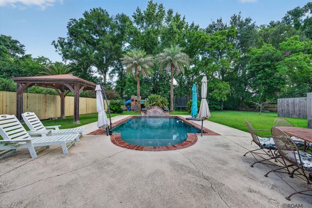 36194 Bluff Oaks Ave, Prairieville, LA 70769