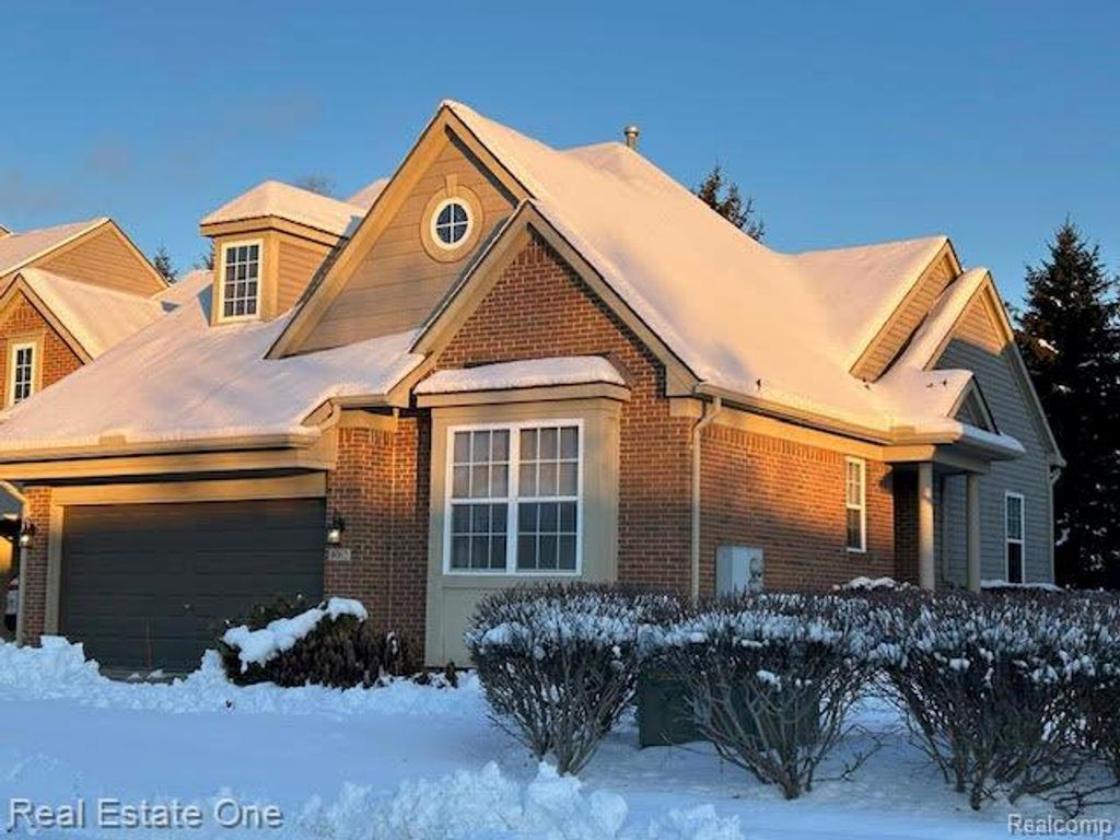 9062 Rhyan Road, White Lake, MI 48386