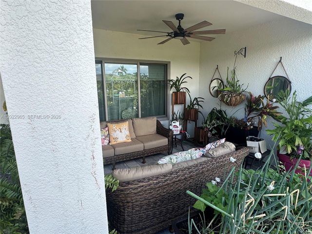 225 SW 31st Place, Cape Coral, FL 33991