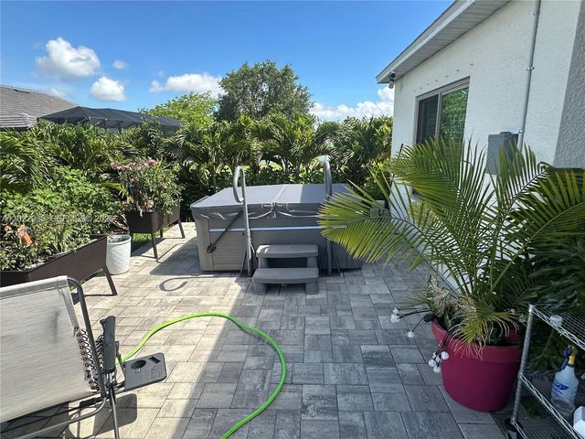 225 SW 31st Place, Cape Coral, FL 33991