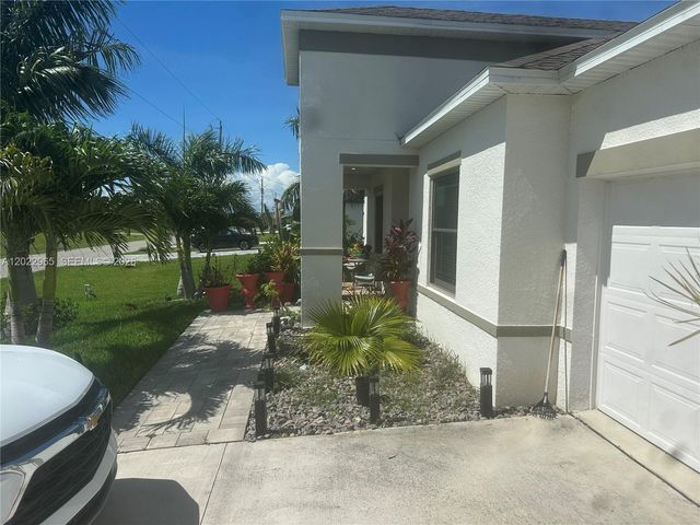 225 SW 31st Place, Cape Coral, FL 33991