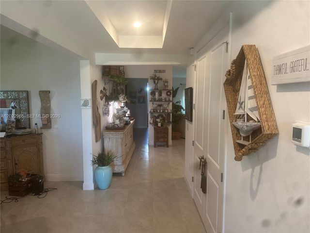 225 SW 31st Place, Cape Coral, FL 33991