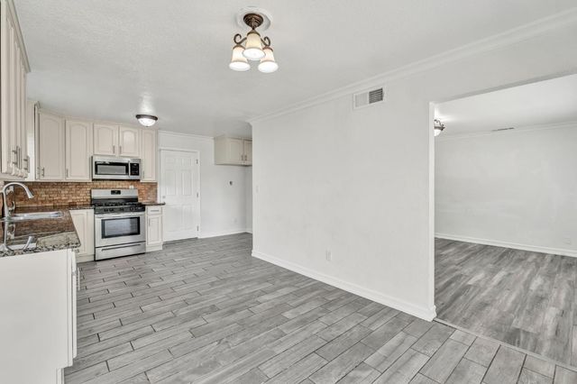 4222 Galbrath Dr, North Highlands, CA 95660