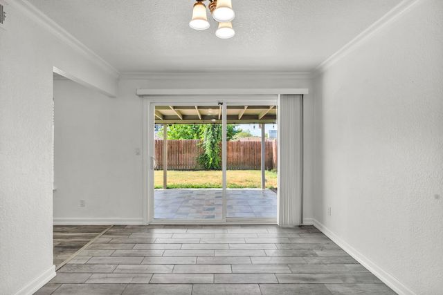 4222 Galbrath Dr, North Highlands, CA 95660